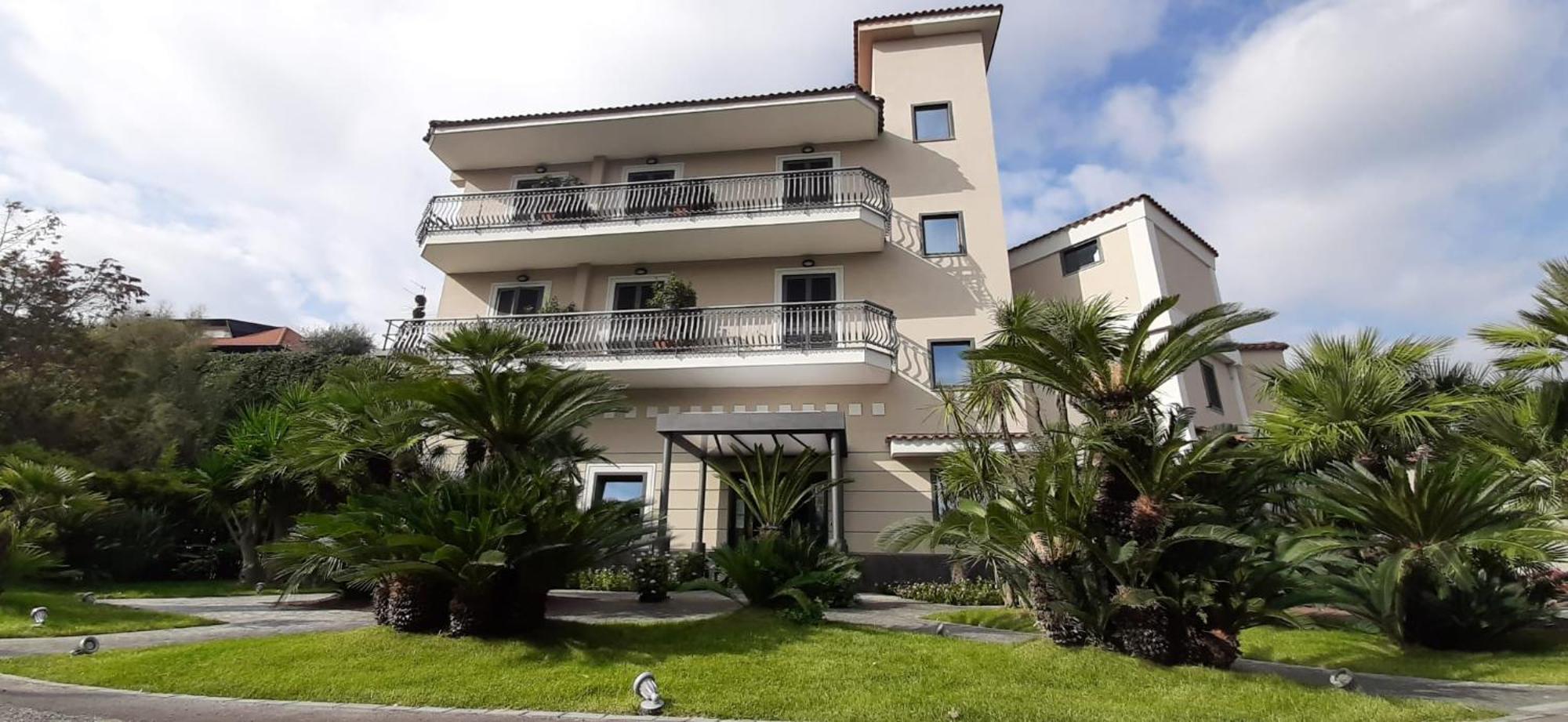 Hotel Tiro A Volo Pozzuoli Exterior photo